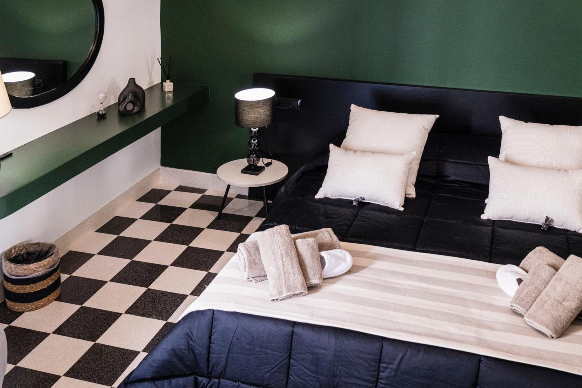 Galatina Suites Boutique - Luxury Experience In Salento Rum bild