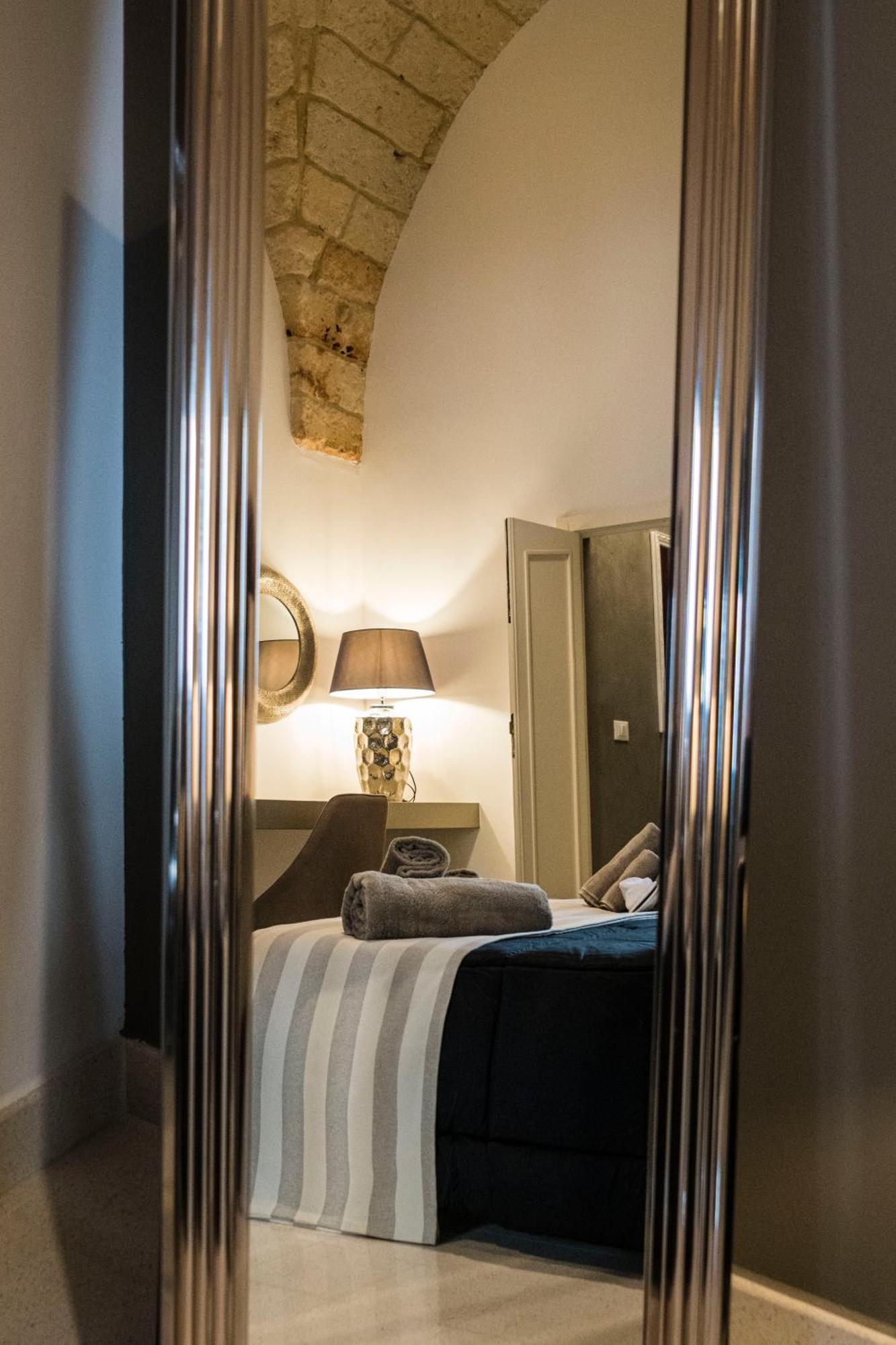 Galatina Suites Boutique - Luxury Experience In Salento Rum bild